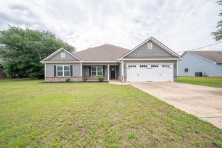 16 Maxwell Drive, Fort Mitchell, AL 36856