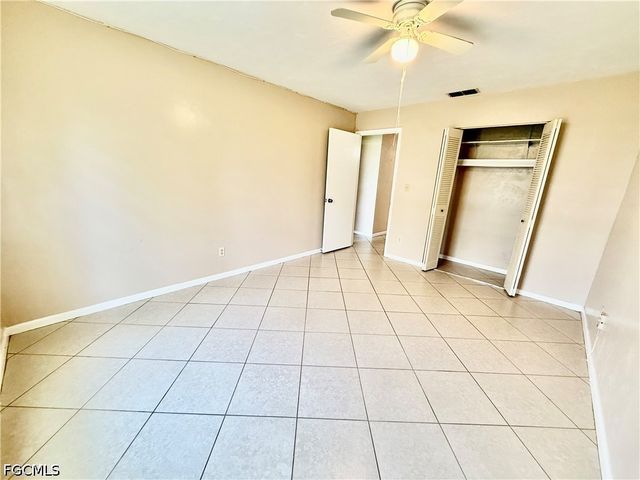 48 Heath Aster LN, Lehigh Acres, FL 33936