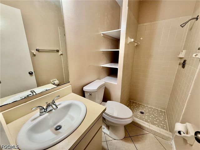 48 Heath Aster LN, Lehigh Acres, FL 33936