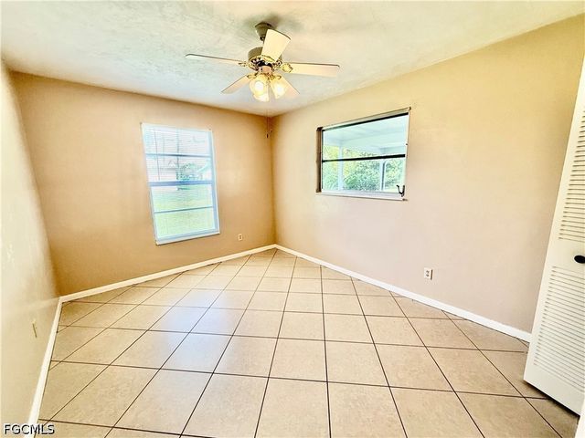 48 Heath Aster LN, Lehigh Acres, FL 33936