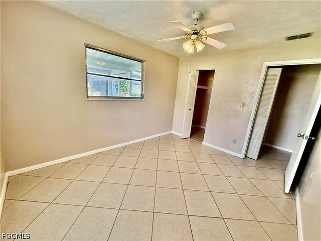 48 Heath Aster LN, Lehigh Acres, FL 33936