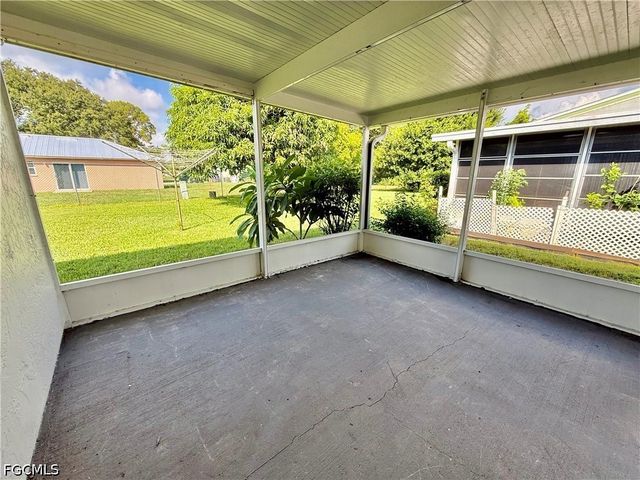 48 Heath Aster LN, Lehigh Acres, FL 33936