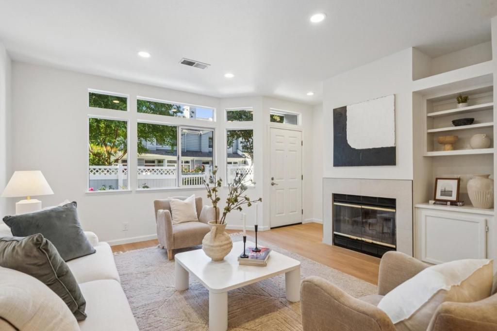 Image 12 of property listing at 3687 Cabernet Vineyards Circle, San Jose, CA 95117