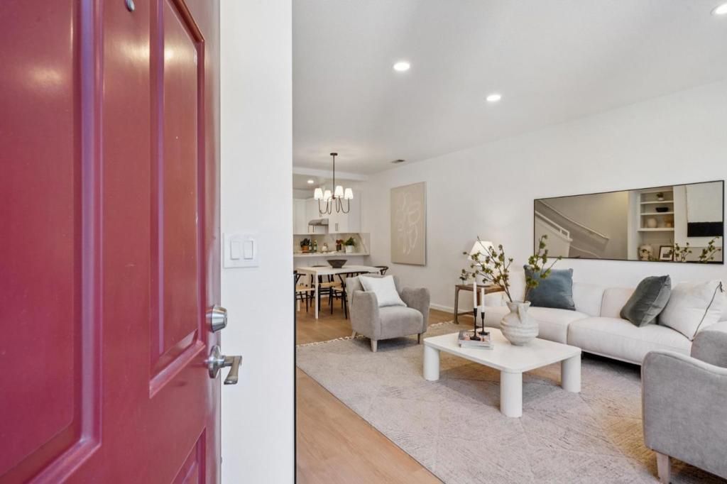 Image 6 of property listing at 3687 Cabernet Vineyards Circle, San Jose, CA 95117