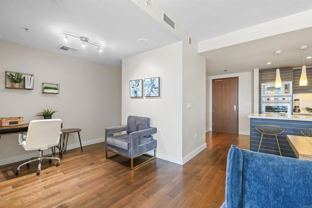 1325 Pacific Highway, San Diego, CA 92101