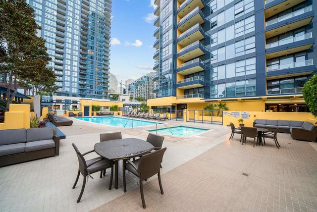 1325 Pacific Highway, San Diego, CA 92101