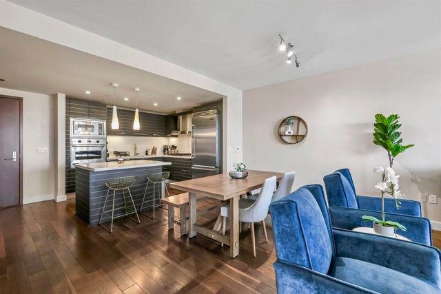 1325 Pacific Highway, San Diego, CA 92101