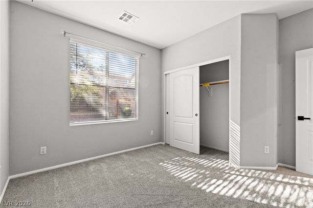 10003 Bayberry Bend Street, Las Vegas, NV 89178