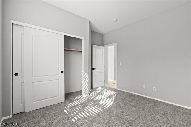 10003 Bayberry Bend Street, Las Vegas, NV 89178