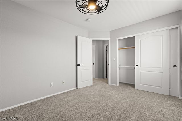 10003 Bayberry Bend Street, Las Vegas, NV 89178