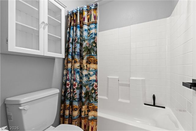 10003 Bayberry Bend Street, Las Vegas, NV 89178