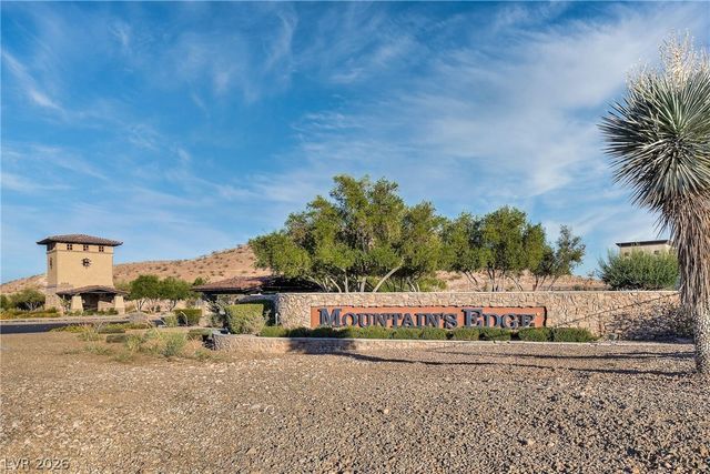 10003 Bayberry Bend Street, Las Vegas, NV 89178