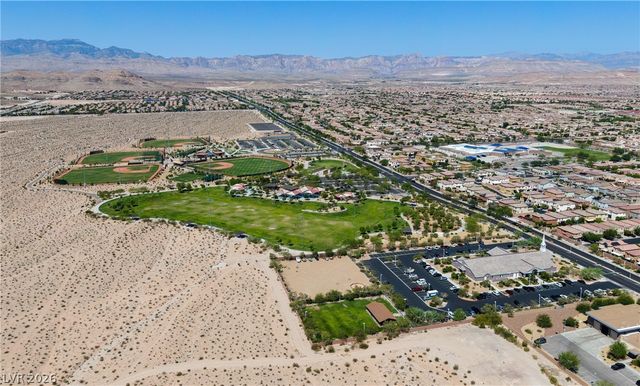 10003 Bayberry Bend Street, Las Vegas, NV 89178