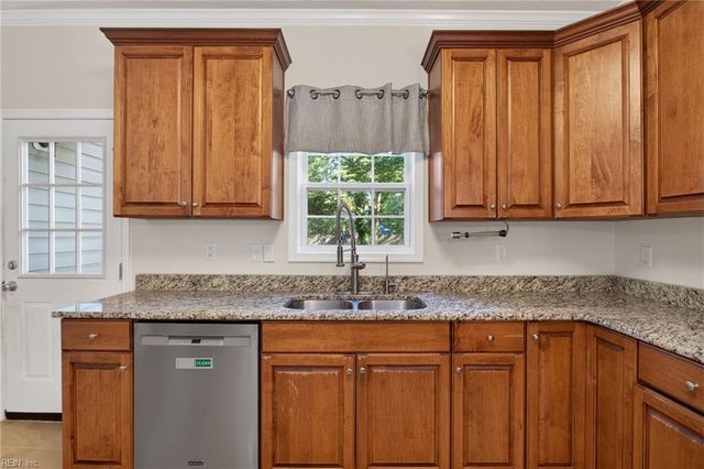 5228 Andover RD, Virginia Beach, VA 23464
