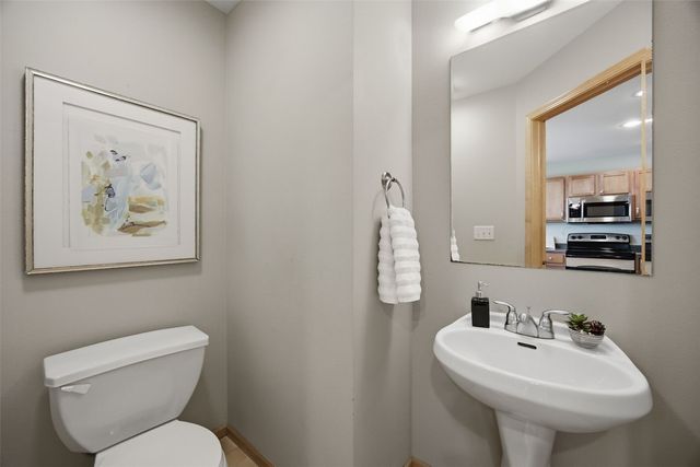 172 S Park Ridge Road, North Liberty, IA 52317