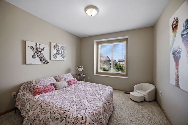 172 S Park Ridge Road, North Liberty, IA 52317