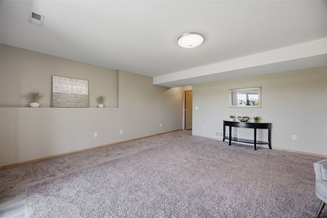 172 S Park Ridge Road, North Liberty, IA 52317