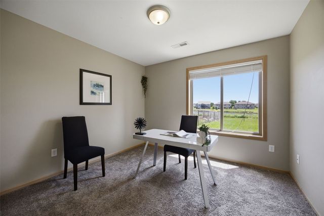 172 S Park Ridge Road, North Liberty, IA 52317