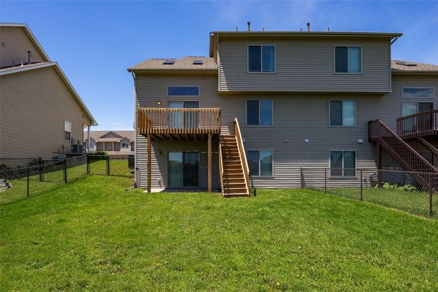 172 S Park Ridge Road, North Liberty, IA 52317