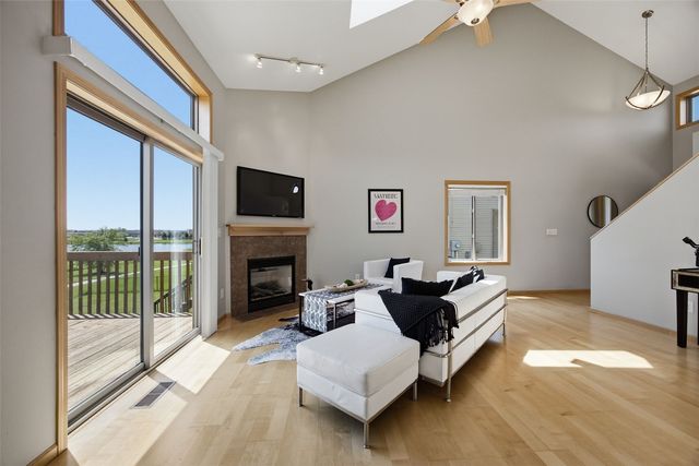 172 S Park Ridge Road, North Liberty, IA 52317