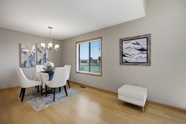 172 S Park Ridge Road, North Liberty, IA 52317