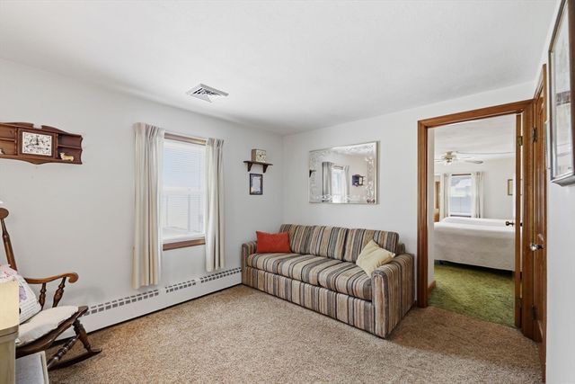 20 Bourbeau St, Chicopee, MA 01020