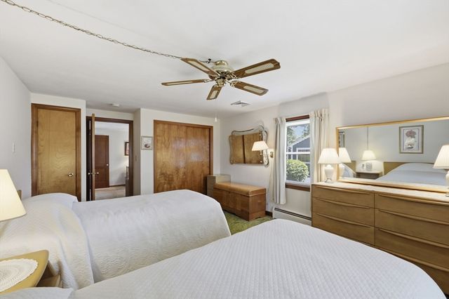 20 Bourbeau St, Chicopee, MA 01020