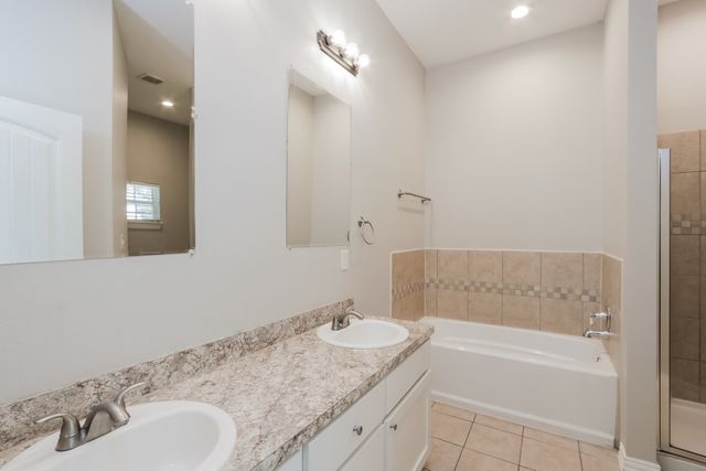 1633 Mockingbird Lane, Desoto, TX 75115