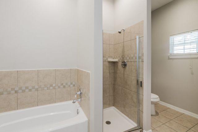1633 Mockingbird Lane, Desoto, TX 75115