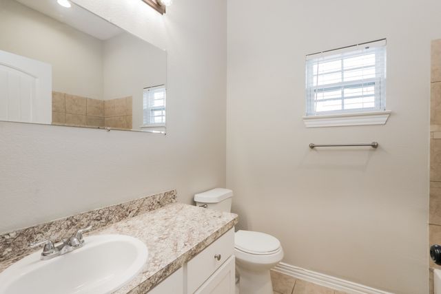 1633 Mockingbird Lane, Desoto, TX 75115