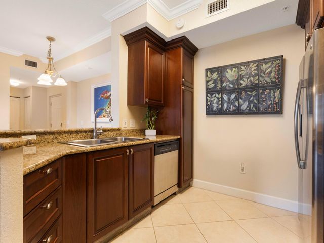 1690 Renaissance Commons Boulevard, Boynton Beach, FL 33426