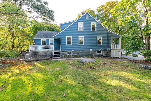 76 Scotch Pond Place 76, Quincy, MA 02169