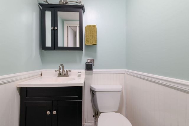 76 Scotch Pond Place 76, Quincy, MA 02169