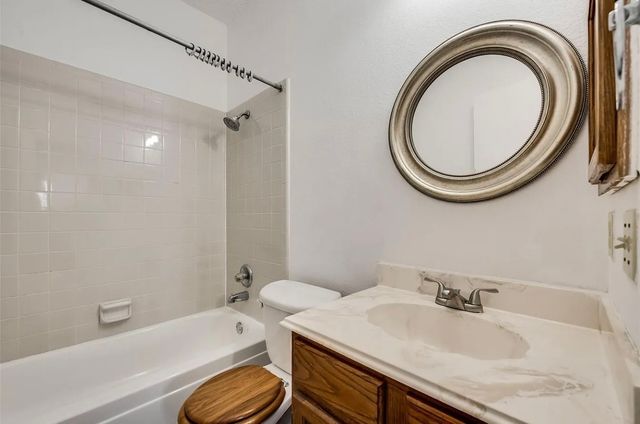 812 Melville Drive, Arlington, TX 76015