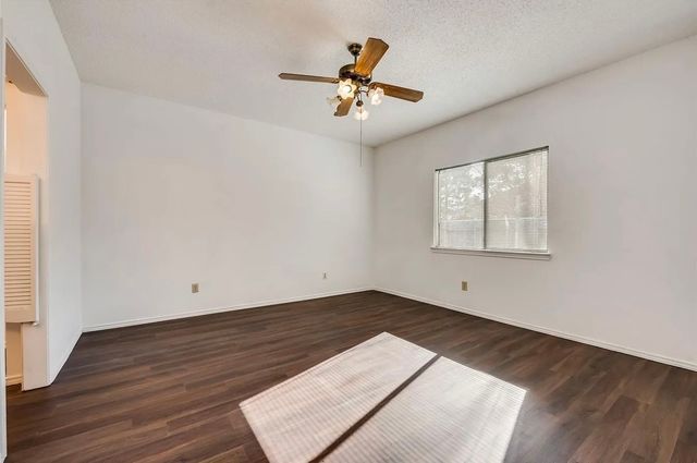 812 Melville Drive, Arlington, TX 76015