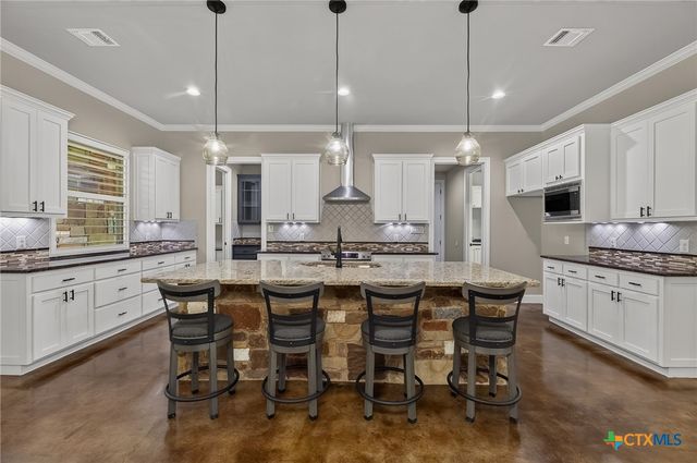 1424 Decanter Drive, New Braunfels, TX 78132