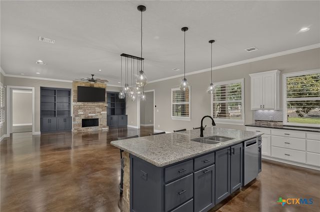 1424 Decanter Drive, New Braunfels, TX 78132