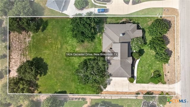 1424 Decanter Drive, New Braunfels, TX 78132