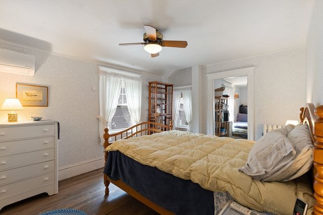 17 Oak Knoll, Arlington, MA 02476