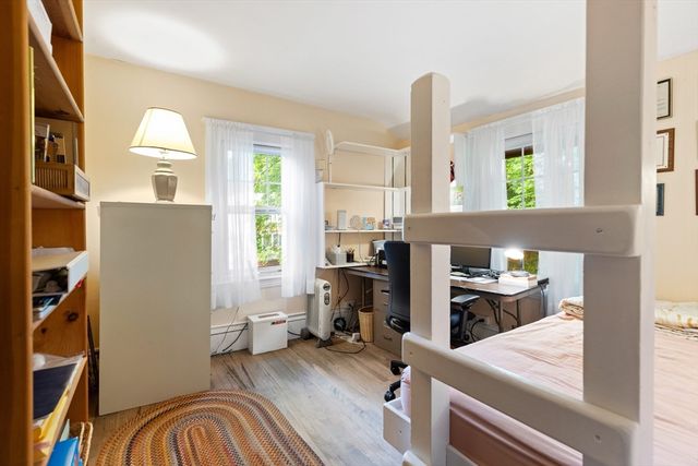 17 Oak Knoll, Arlington, MA 02476