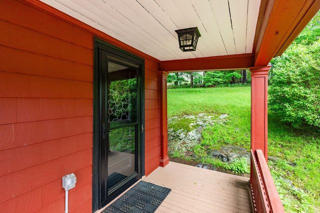 17 Oak Knoll, Arlington, MA 02476