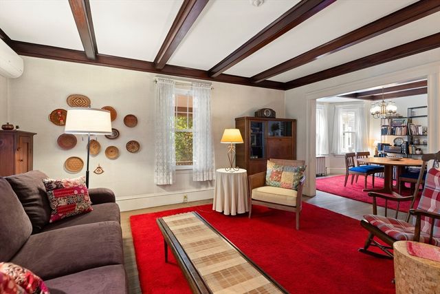 17 Oak Knoll, Arlington, MA 02476