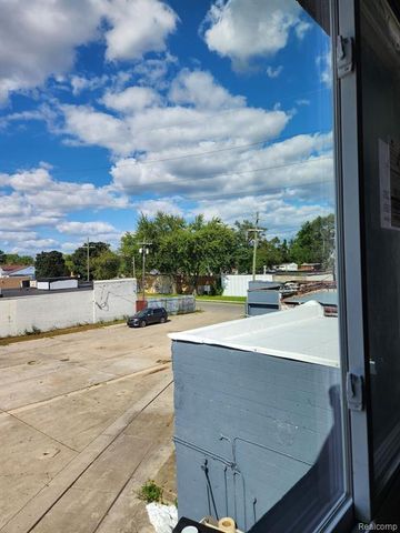 13507 Auburn Street, Detroit, MI 48223