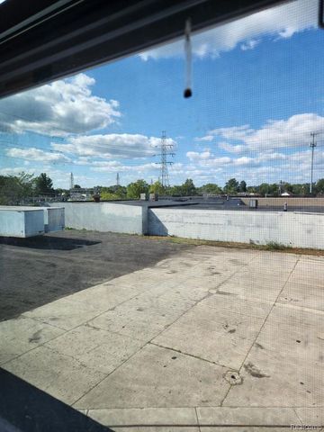 13507 Auburn Street, Detroit, MI 48223