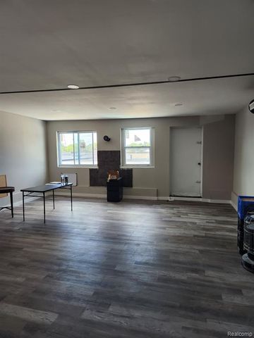 13507 Auburn Street, Detroit, MI 48223