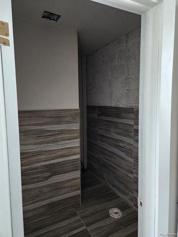 13507 Auburn Street, Detroit, MI 48223