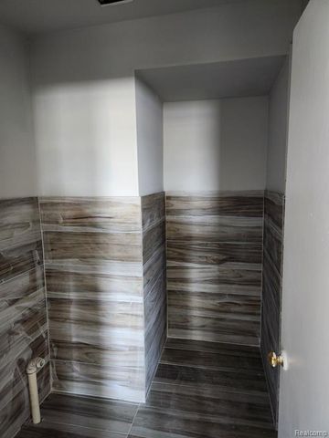 13507 Auburn Street, Detroit, MI 48223