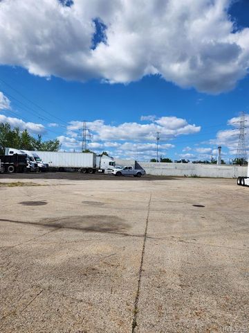 13507 Auburn Street, Detroit, MI 48223