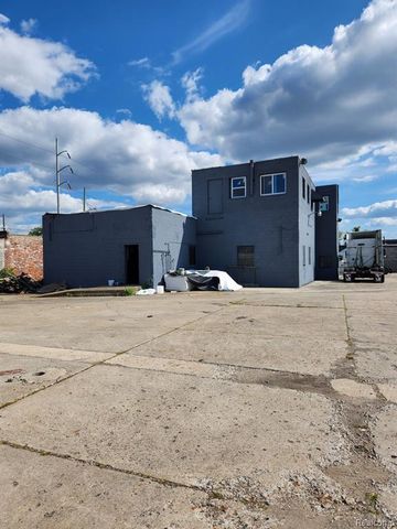 13507 Auburn Street, Detroit, MI 48223