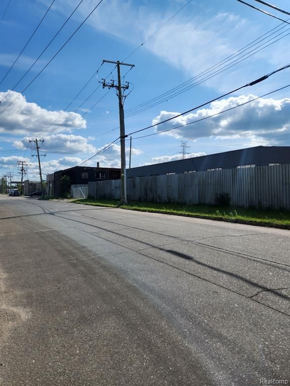 13507 Auburn Street, Detroit, MI 48223